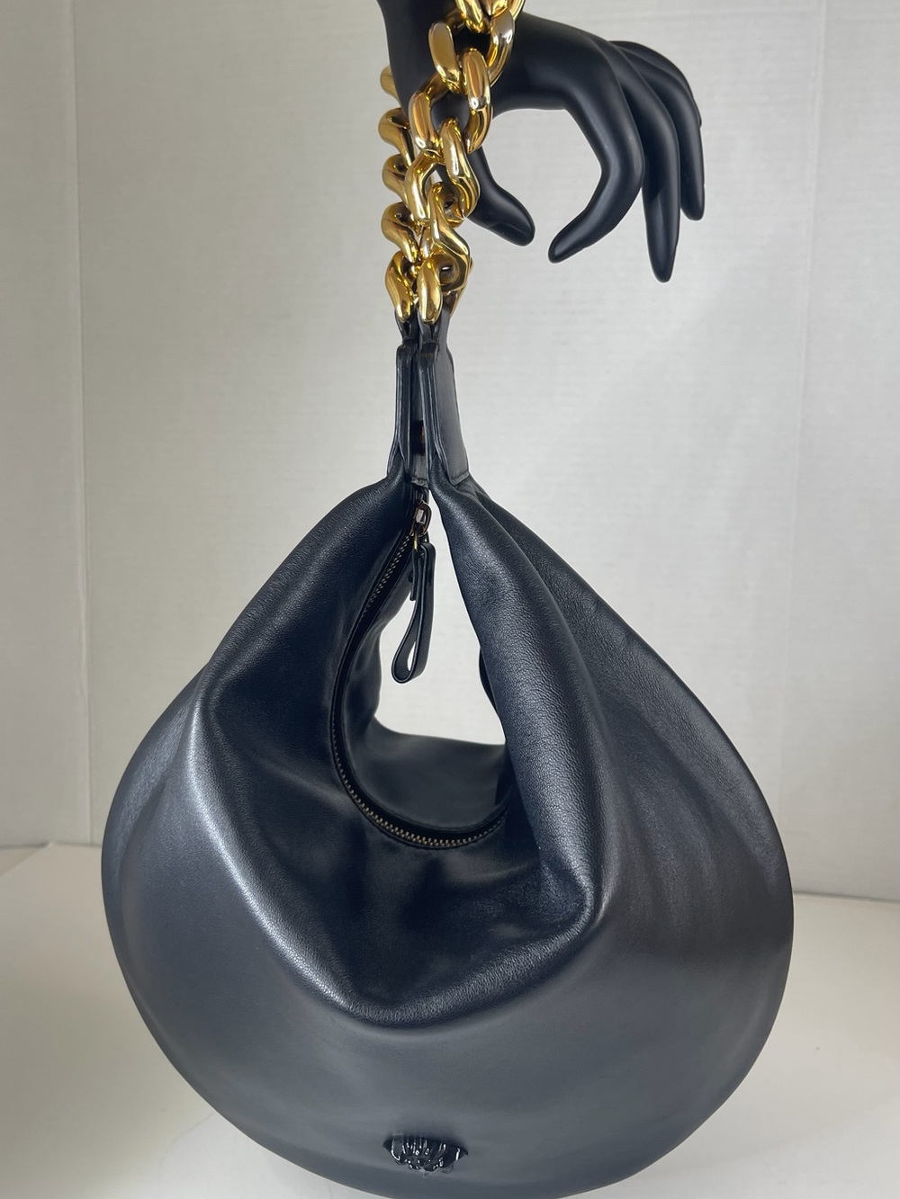 Versace La Medusa Chain Hobo bag - Picture 15 of 16